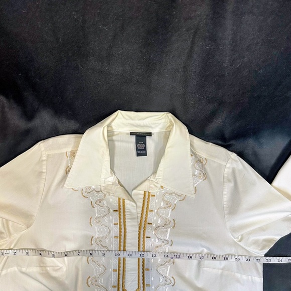 Women’s Lane Bryant Cream Blouse - Picture 9 of 10